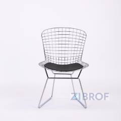 Bertoia хромированный металл с черной подушкой из экокожи