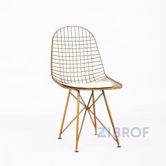 Eiffel из металла цвет золото с белой подушкой из экокожи